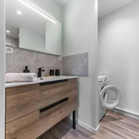 Le Petit George V - Design Proche Thermes Apartment
